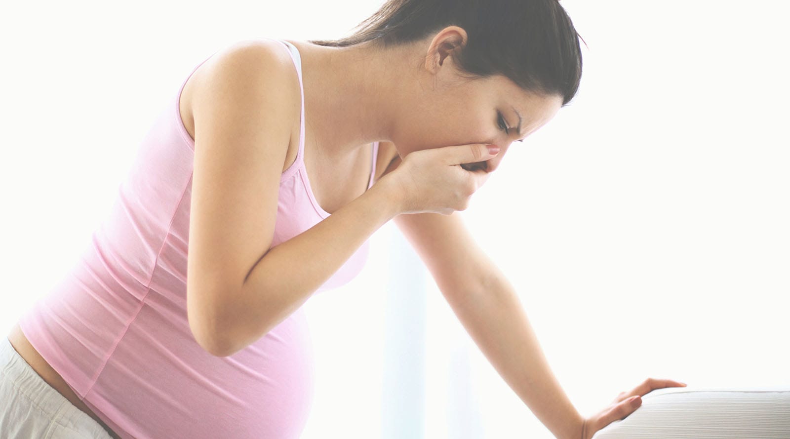Hvordan oppstår kvalme under graviditet?