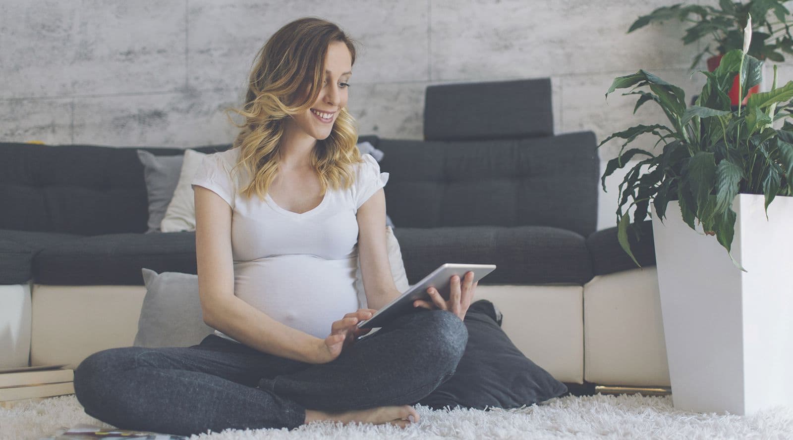 Pregnant 17 Weeks  : Expert Tips & Advice