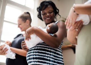 mother-at-antenatal-class